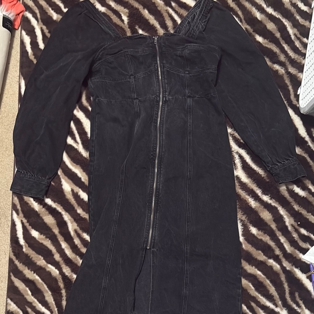 Elegant Black Midi Dress